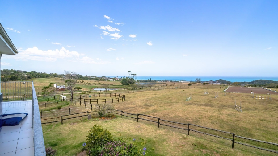 5 Bedroom Property for Sale in Sunrise On Sea Eastern Cape